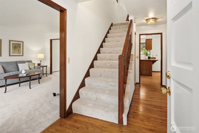 24346 SE 43rd Place, Sammamish, WA 98029