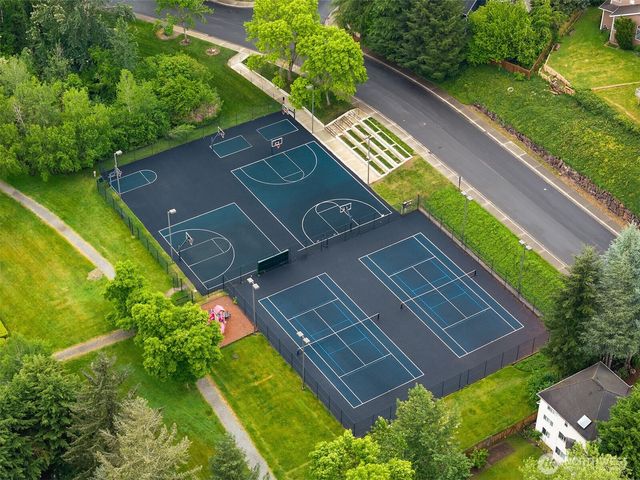 24346 SE 43rd Place, Sammamish, WA 98029