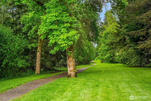 24346 SE 43rd Place, Sammamish, WA 98029