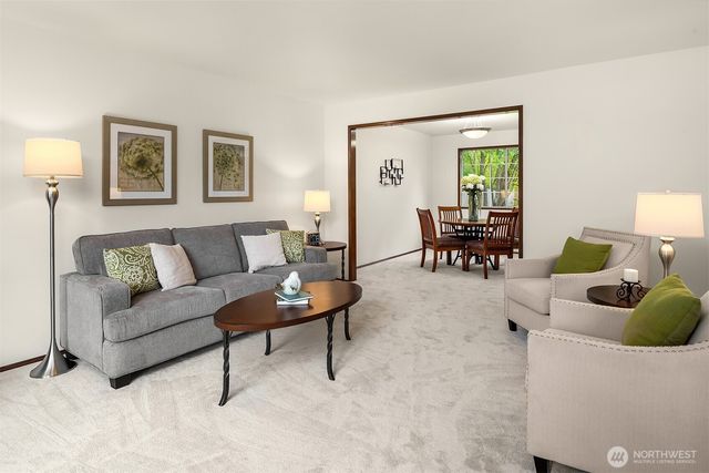 24346 SE 43rd Place, Sammamish, WA 98029