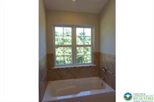 103 Highlands Circle, Easton, PA 18042