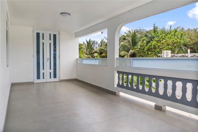 196 N SANTA MARIA COMM 196, Vieques, PR 00765