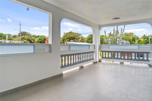 196 N SANTA MARIA COMM 196, Vieques, PR 00765