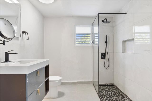 196 N SANTA MARIA COMM 196, Vieques, PR 00765