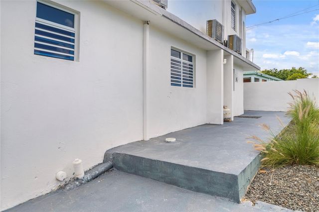 196 N SANTA MARIA COMM 196, Vieques, PR 00765