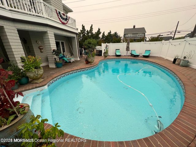106 Mathis Place PO243, Mantoloking, NJ 08738