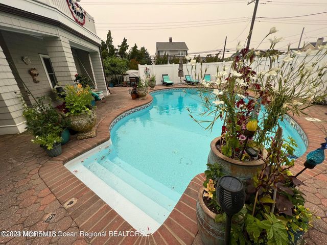 106 Mathis Place PO243, Mantoloking, NJ 08738