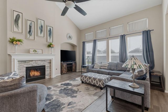 19111 Jade Canyon Lane, Tomball, TX 77377