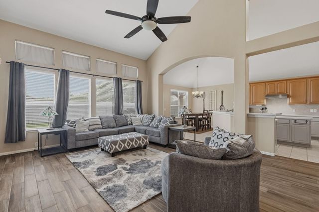 19111 Jade Canyon Lane, Tomball, TX 77377