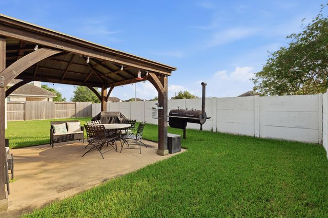 19111 Jade Canyon Lane, Tomball, TX 77377