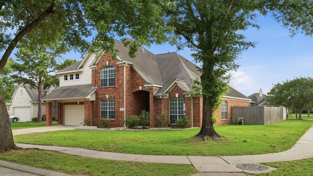 19111 Jade Canyon Lane, Tomball, TX 77377