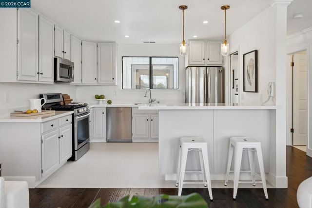 3058 Polk Street 3, San Francisco, CA 94109