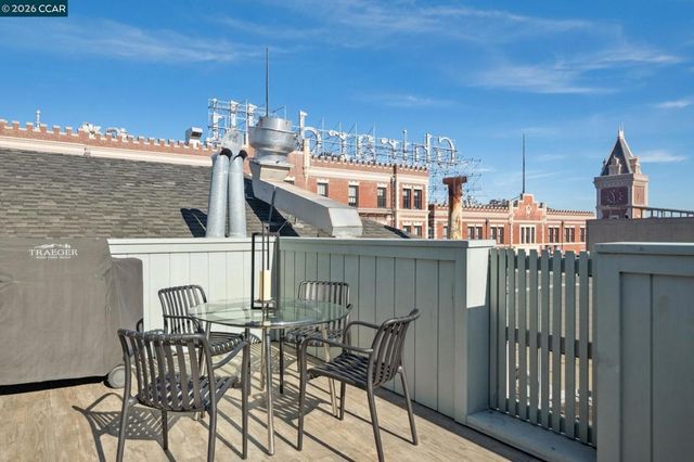 3058 Polk Street 3, San Francisco, CA 94109