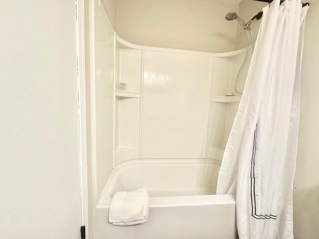 1002 Julia Avenue, Niceville, FL 32578