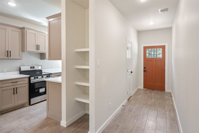130 Arapaho Trail, Mabank, TX 75156