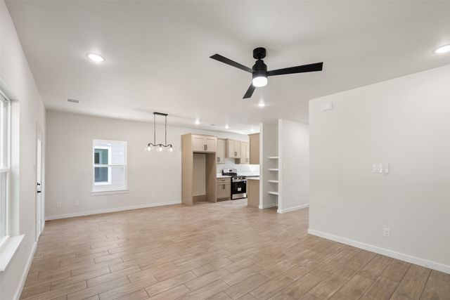 130 Arapaho Trail, Mabank, TX 75156