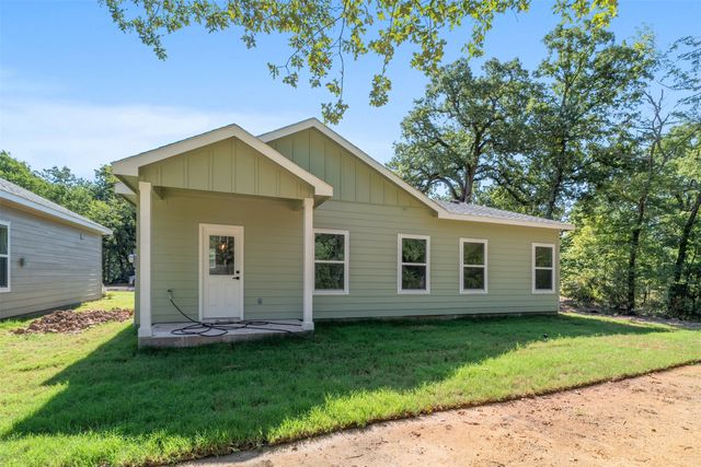 130 Arapaho Trail, Mabank, TX 75156