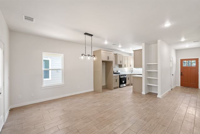 130 Arapaho Trail, Mabank, TX 75156