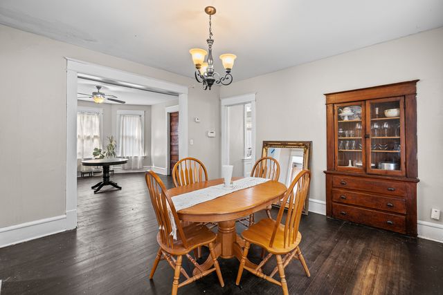 1021 22ND Street, Rock Island, IL 61201
