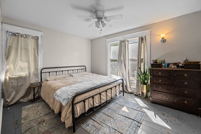 1021 22ND Street, Rock Island, IL 61201