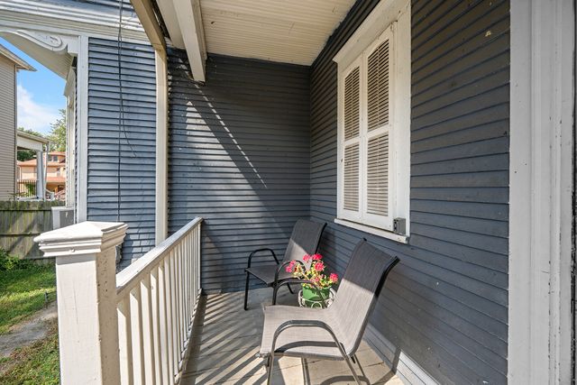 1021 22ND Street, Rock Island, IL 61201