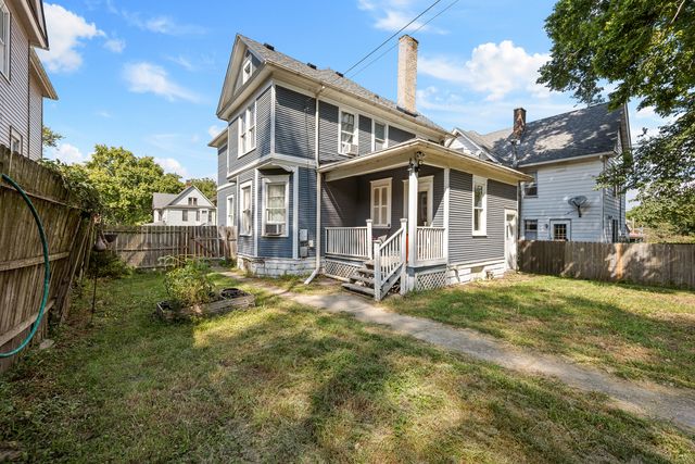 1021 22ND Street, Rock Island, IL 61201