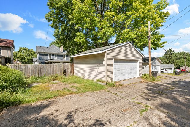 1021 22ND Street, Rock Island, IL 61201