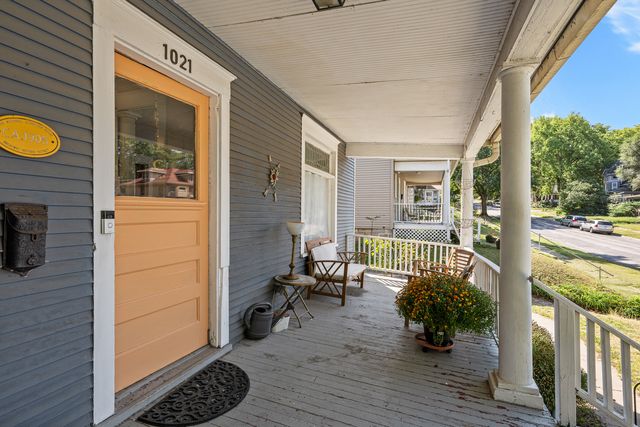 1021 22ND Street, Rock Island, IL 61201