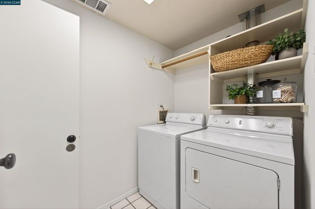 60 Karol Ln, Pleasant Hill, CA 94523
