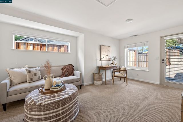 60 Karol Ln, Pleasant Hill, CA 94523