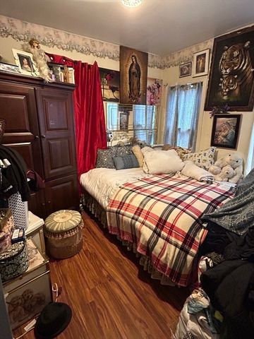 29 Park St, Brockton, MA 02301