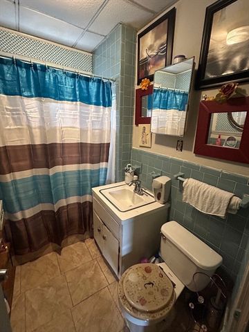 29 Park St, Brockton, MA 02301