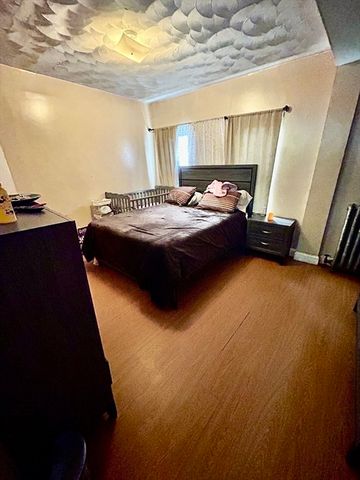 29 Park St, Brockton, MA 02301