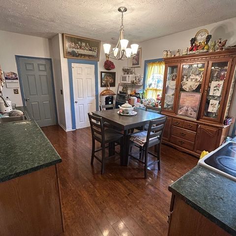 29 Park St, Brockton, MA 02301