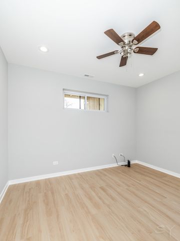 3018 W Polk Street, Chicago, IL 60612