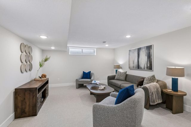 5724 Code Avenue, Edina, MN 55436