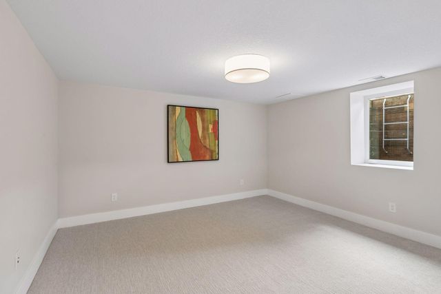 5724 Code Avenue, Edina, MN 55436