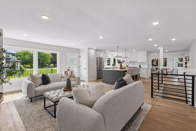 5724 Code Avenue, Edina, MN 55436