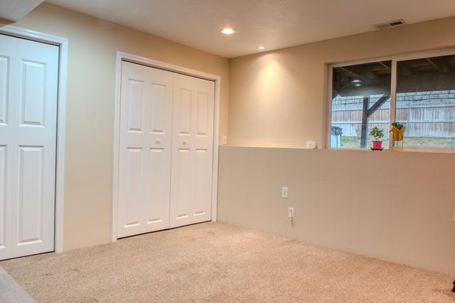 8908 N Pamela St, Spokane, WA 99208