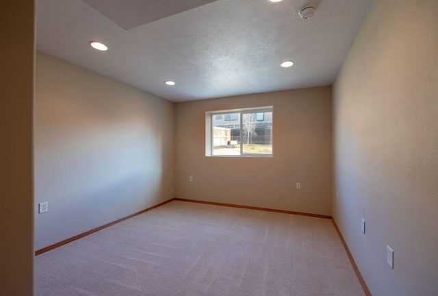 8908 N Pamela St, Spokane, WA 99208