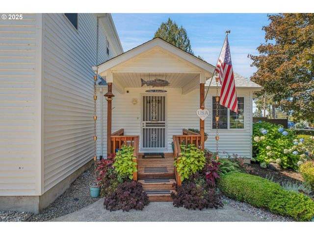 10724 Se CLINTON St, Portland, OR 97266