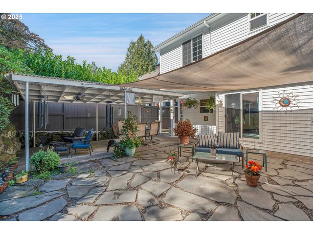 10724 Se CLINTON St, Portland, OR 97266