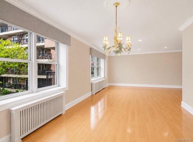 162-01 Powells Cove Boulevard 2G, Beechhurst, NY 11357