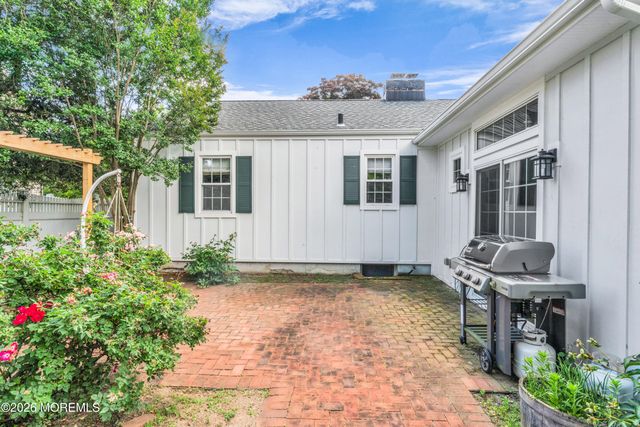 81 7th Avenue, Atlantic Highlands, NJ 07716