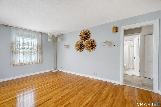 3 Coppola Terrace, Derby, CT 06418