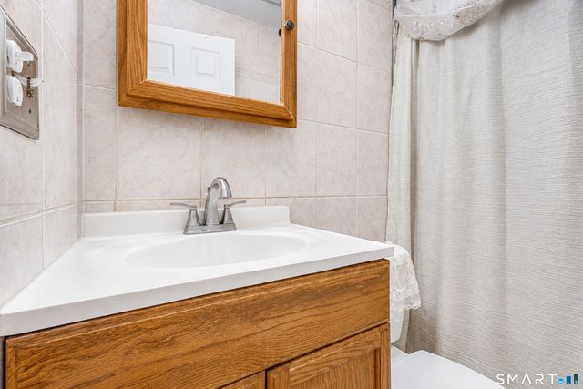 3 Coppola Terrace, Derby, CT 06418