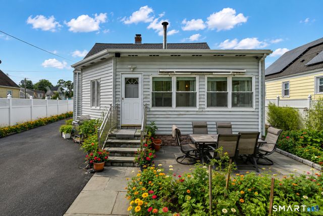 3 Coppola Terrace, Derby, CT 06418