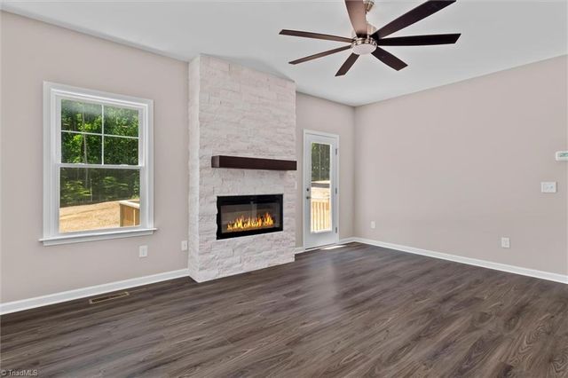 6055 Frye Bridge Road, Clemmons, NC 27012