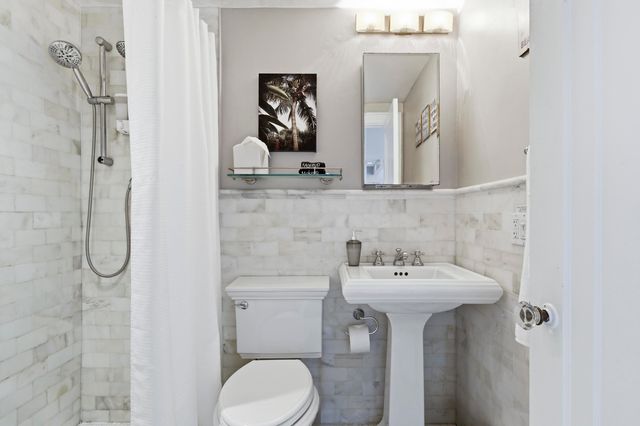 235 Sunrise Avenue 3013, Palm Beach, FL 33480