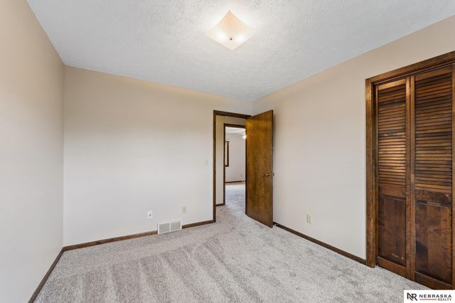 1813 College View Drive, Blair, NE 68008